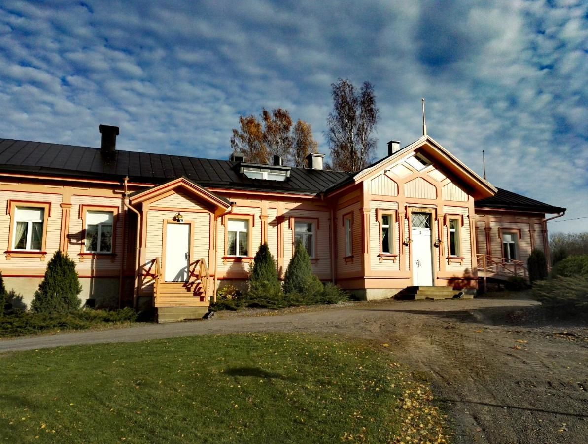 Хостелы Savonlinnan Kristillinen Opisto - Wanha Pappila Савонлинна-41